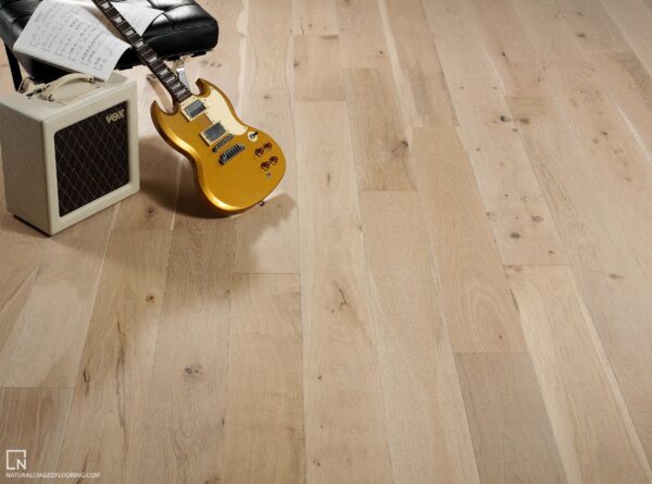Oak FMH Nutmeg Flooring naturally Aged Floors Medallion 7-1/2" -
